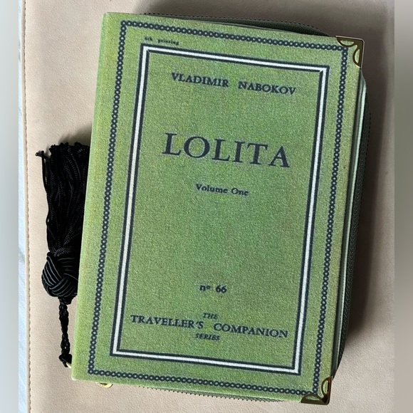 PS Besitos Book Clutch Lolita - Picture 2 of 10